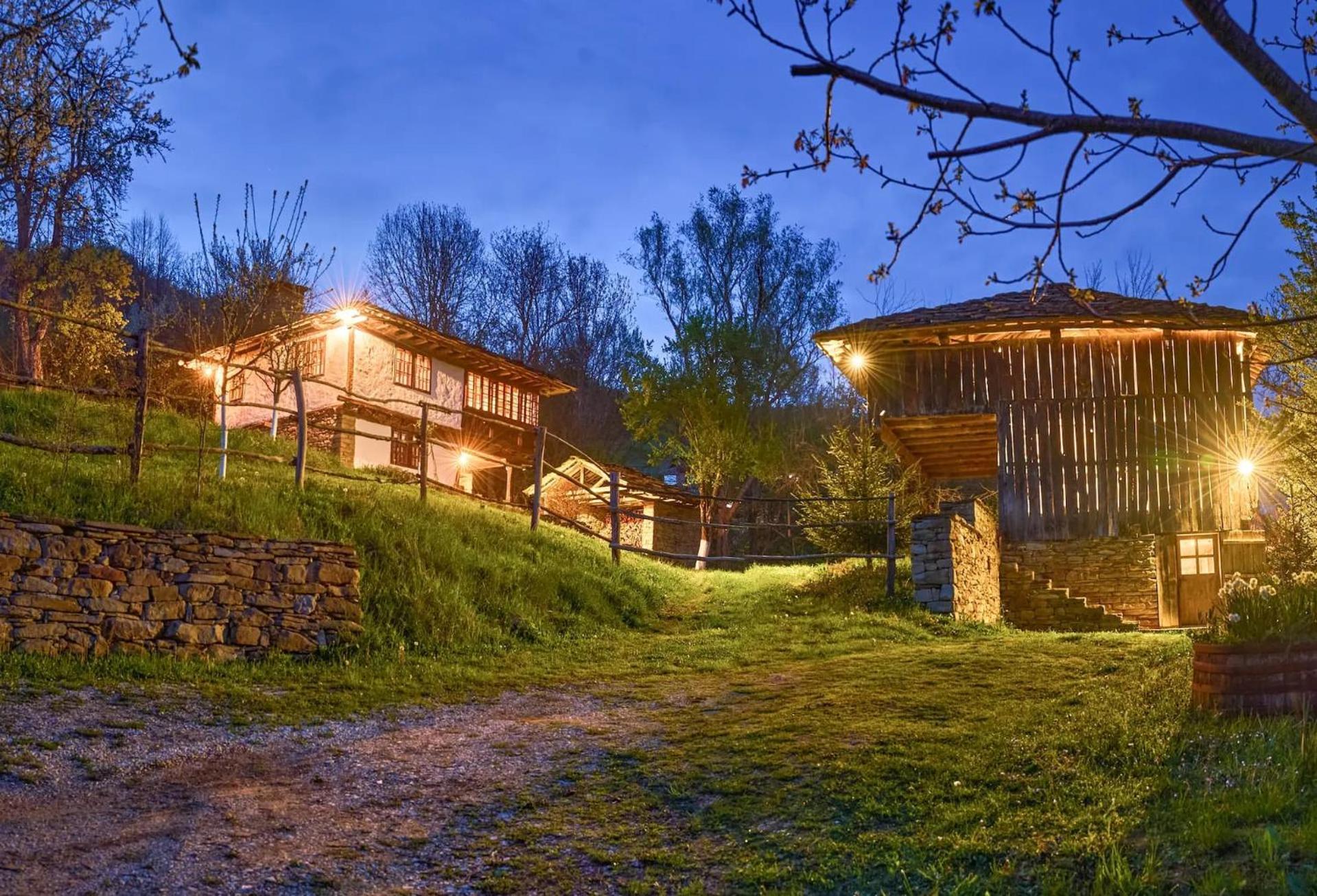 Authentic House With Stunning Mountain View - Karashka Villa Apriltsi  Eksteriør billede
